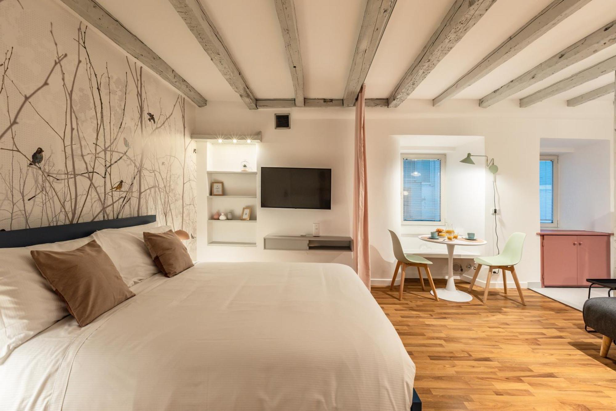 Piazza Unita D'Italia - Jr Suite Con Ac - Wi Fi - Park Convenzionato Триест Екстериор снимка